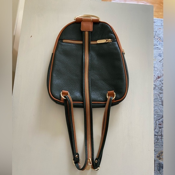 EUC Valentina backpack in beautiful dark green leather made in Italy - Picture 4 of 4